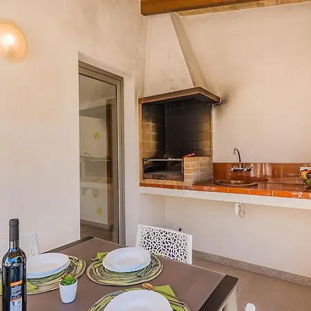 Townhouse With Pool,